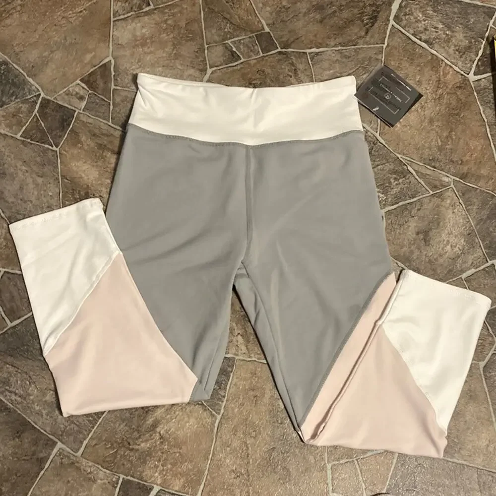 NWT Threads 4 Thought Gray White Pink Sz M Leggings - Picture 2 of 12